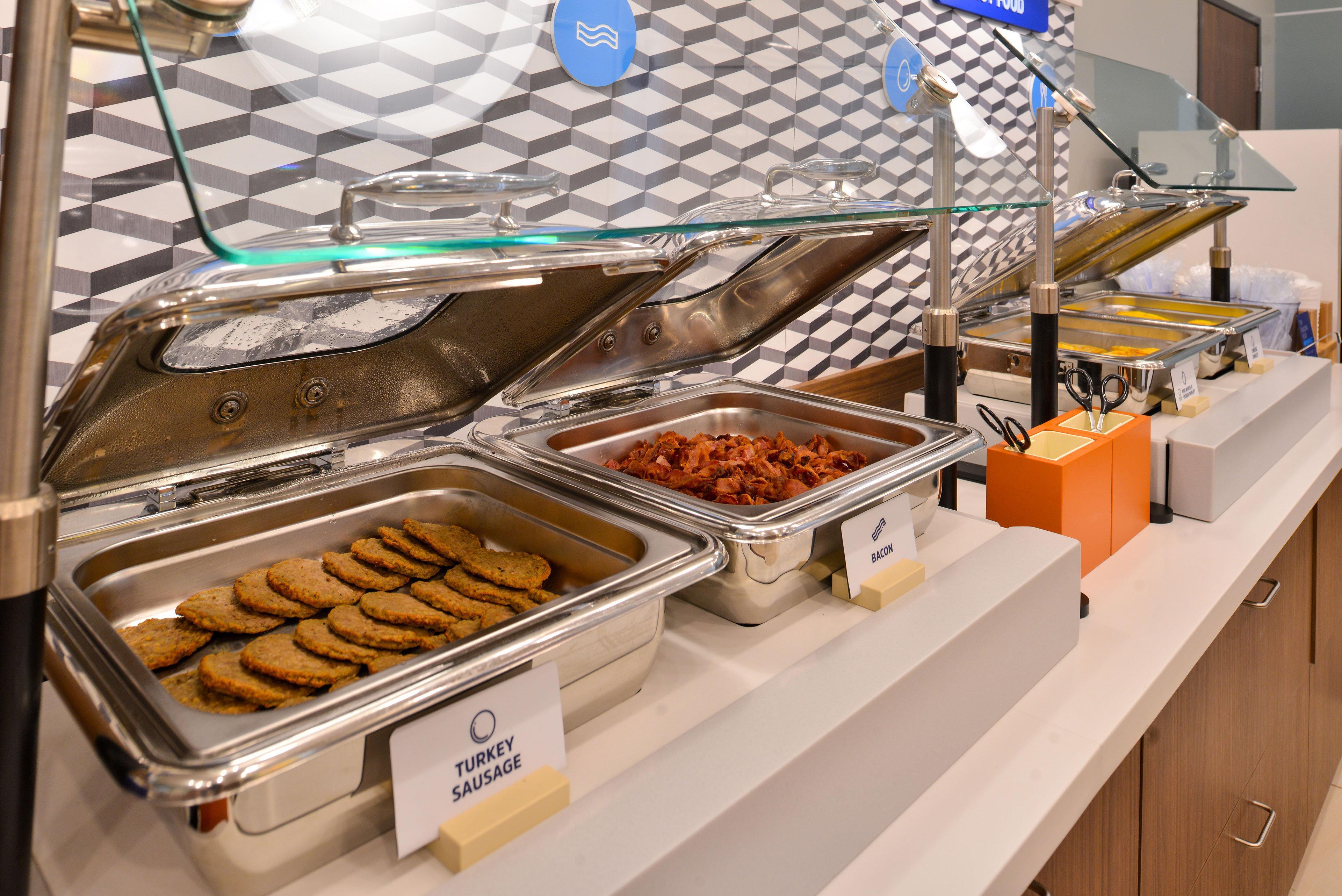 Holiday Inn Express Hotel & Suites Lander By Ihg Bagian luar foto