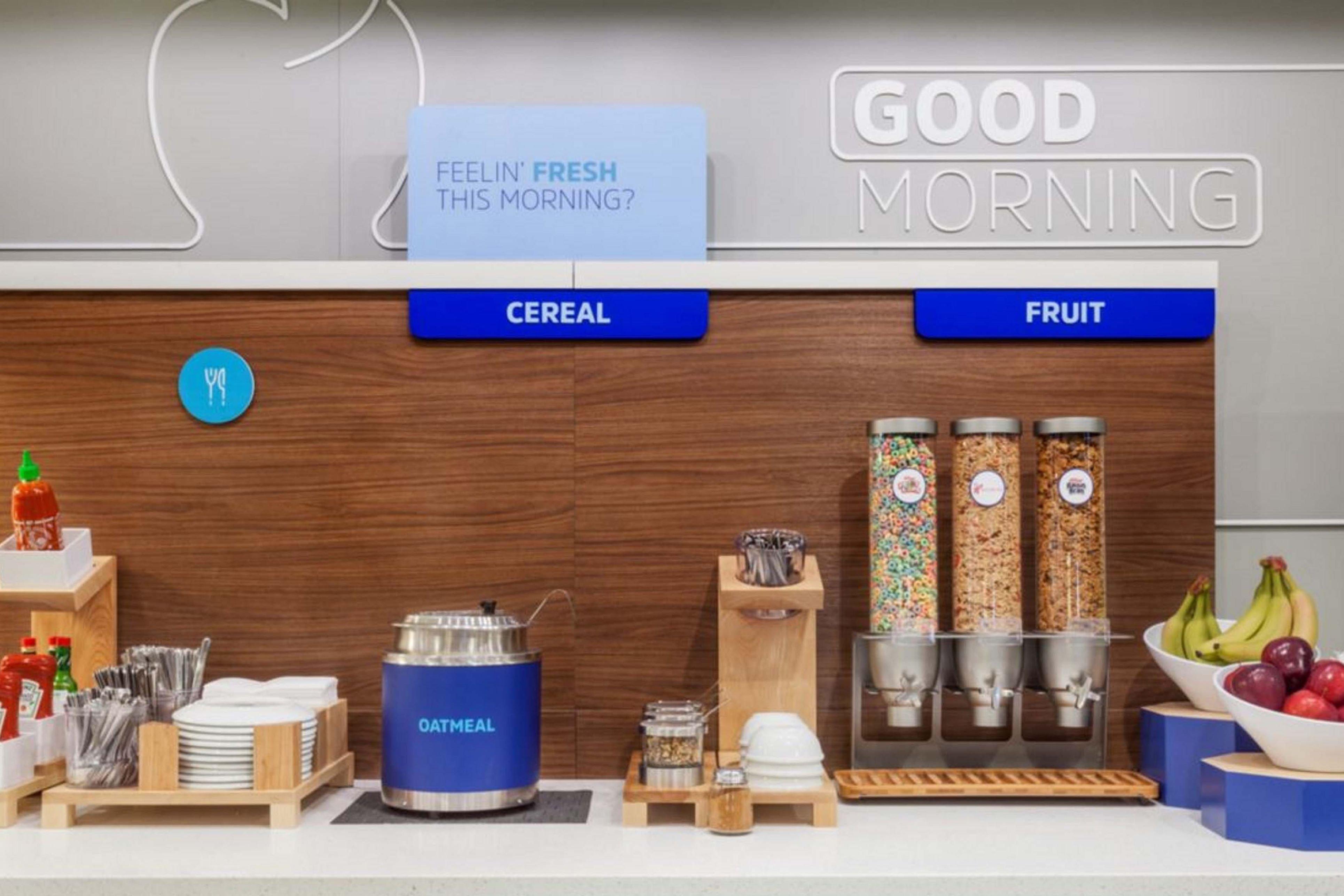 Holiday Inn Express Hotel & Suites Lander By Ihg Bagian luar foto