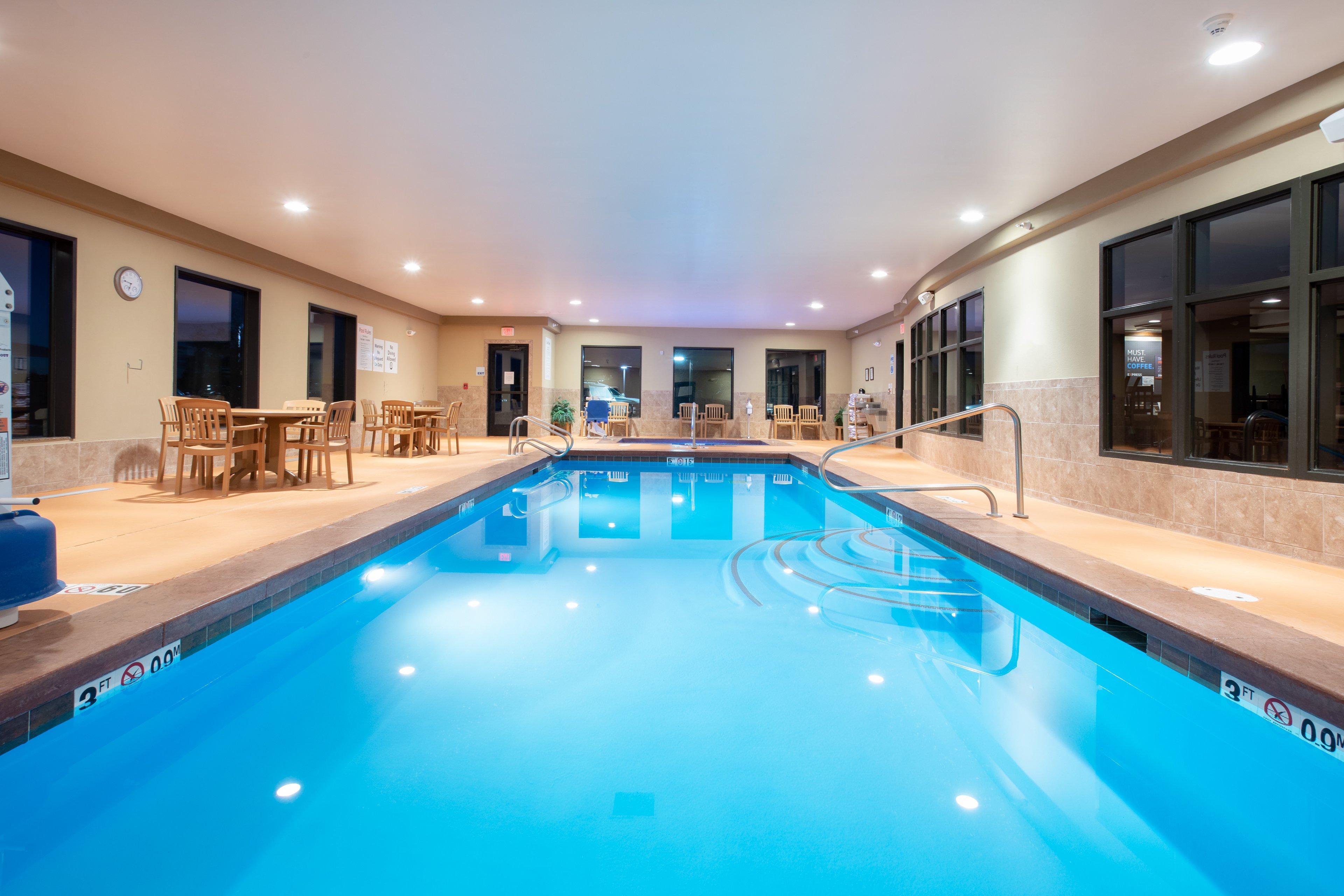Holiday Inn Express Hotel & Suites Lander By Ihg Bagian luar foto