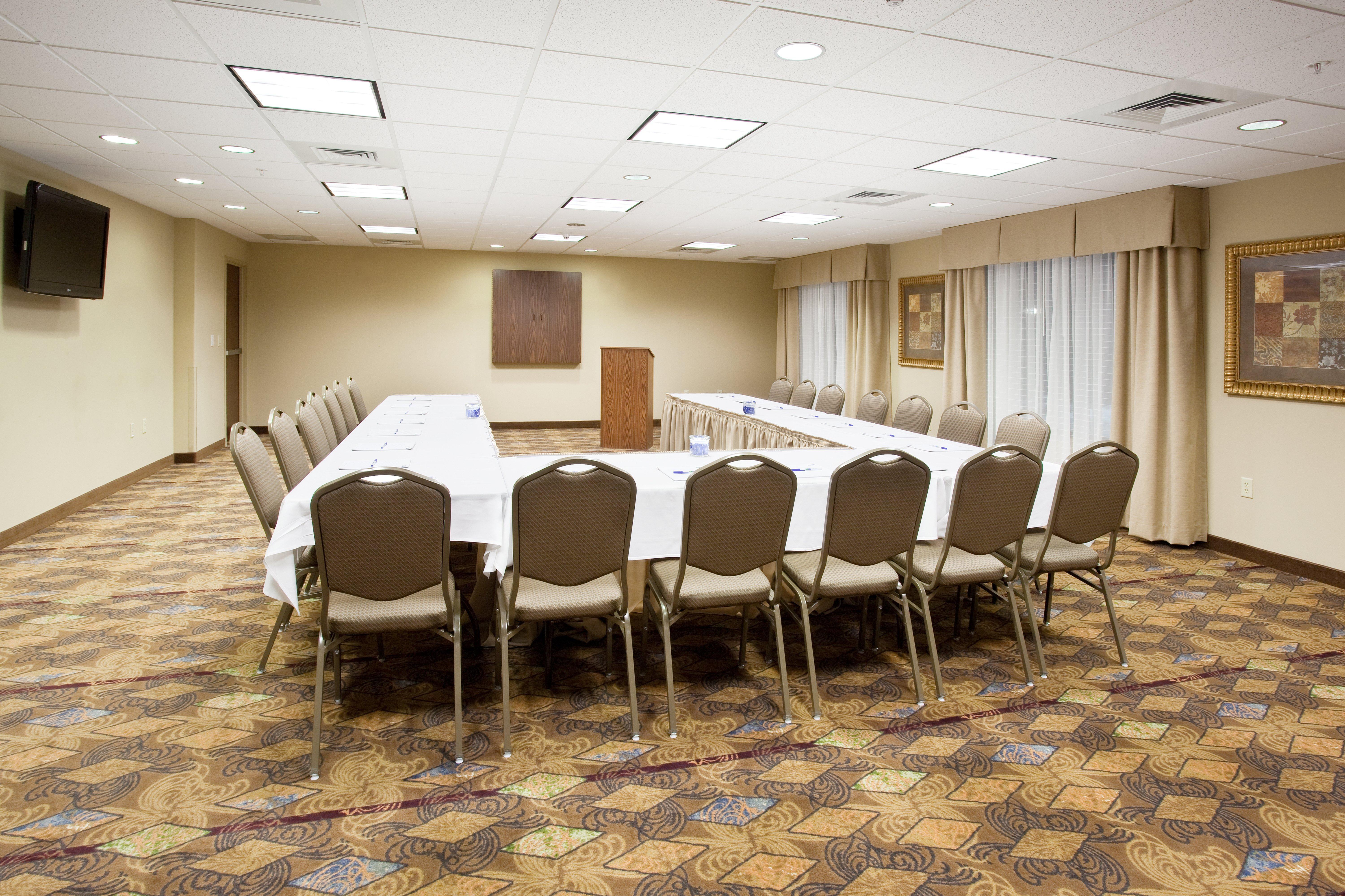Holiday Inn Express Hotel & Suites Lander By Ihg Bagian luar foto