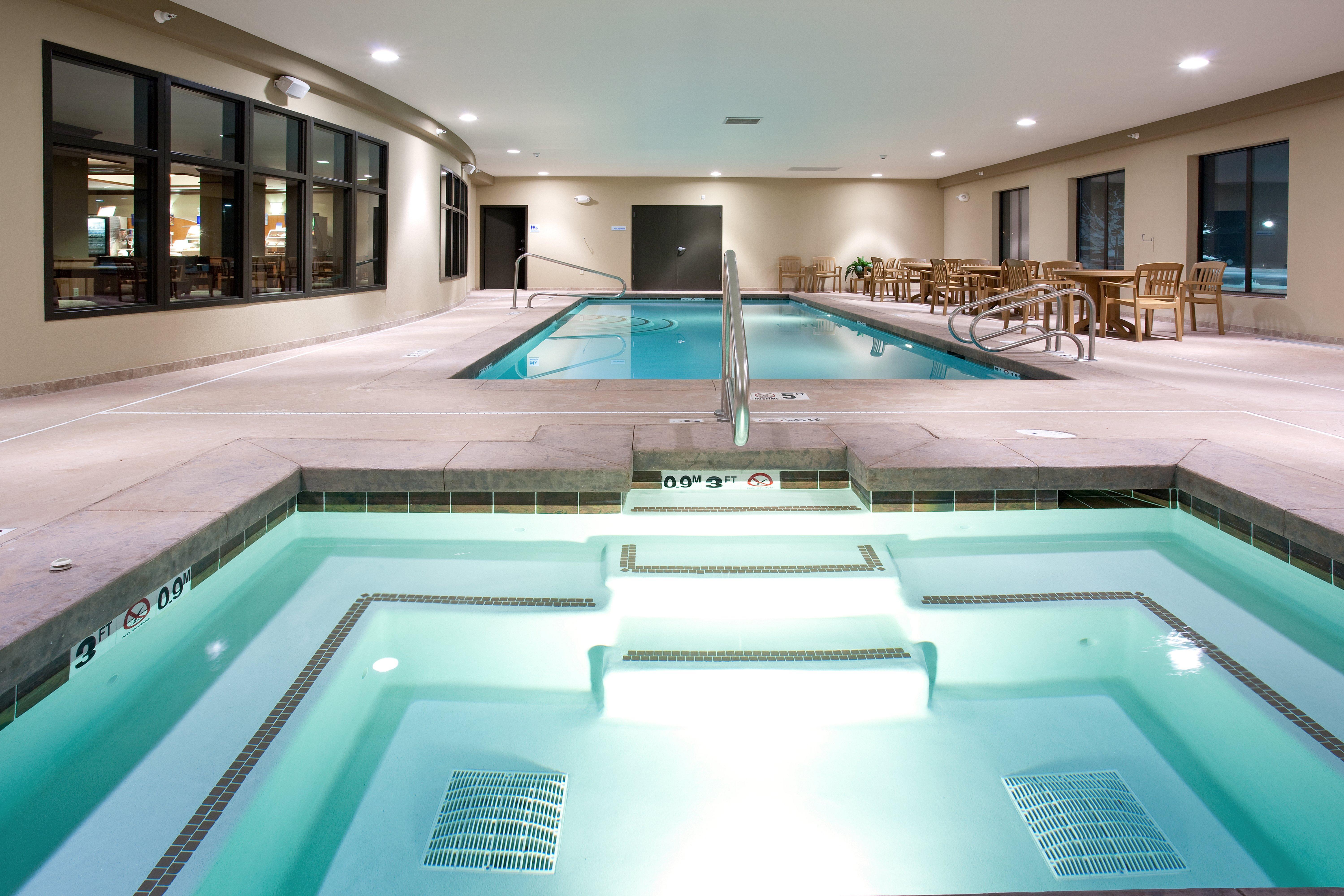 Holiday Inn Express Hotel & Suites Lander By Ihg Bagian luar foto