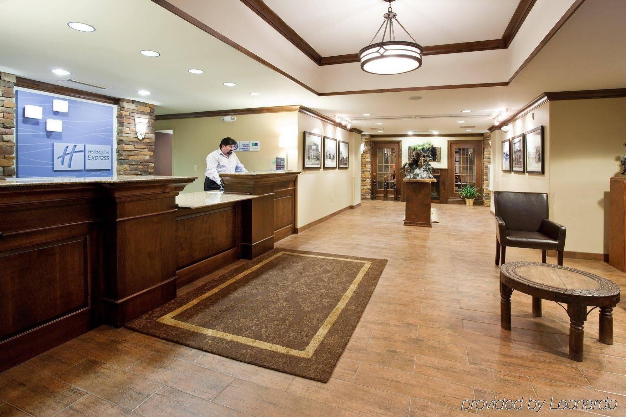 Holiday Inn Express Hotel & Suites Lander By Ihg Bagian luar foto